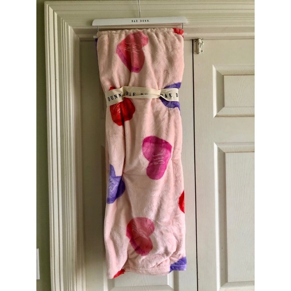 Rae Dunn Bedding Rae Dunn Conversation Hearts Valentines Throw Blanket New Poshmark